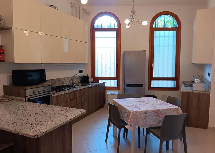 Casa Tiro *